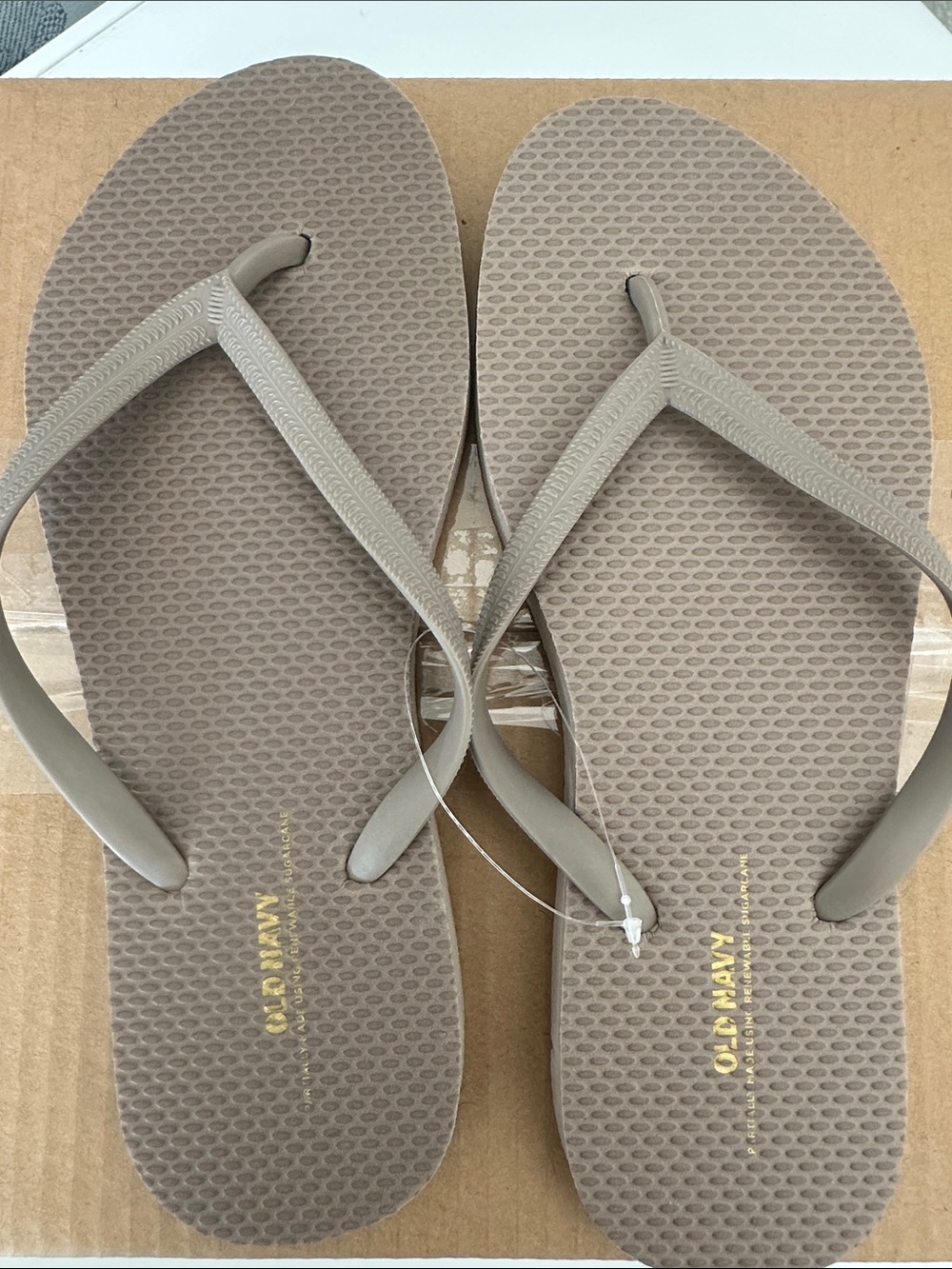 Old Navy Taupe Women’s Flip Flop Sandals